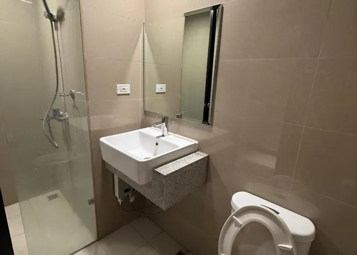 Luxury Modern Seaview 2br With Massage Chair, 1min To Okada Casino 5mins To Airsports Moa Solaire With 2 Infinity Pool And Gym 马尼拉
