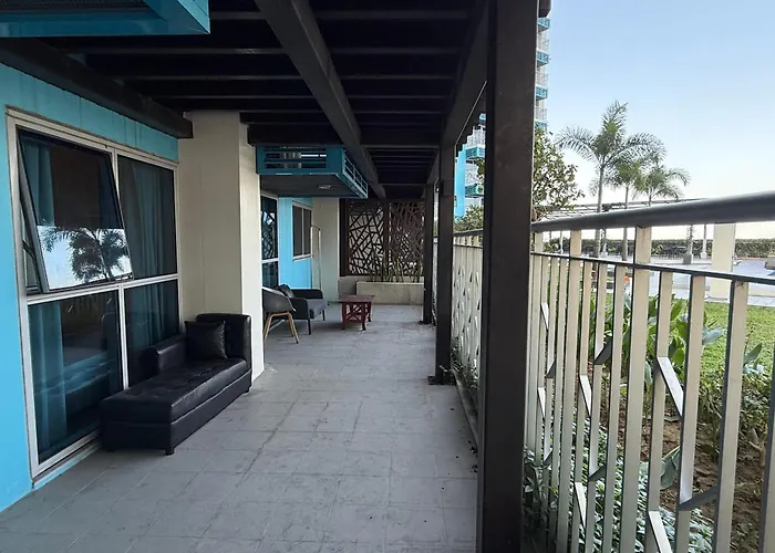 Luxury Modern Seaview 2br With Massage Chair, 1min To Okada Casino 5mins To Airsports Moa Solaire With 2 Infinity Pool And Gym 马尼拉