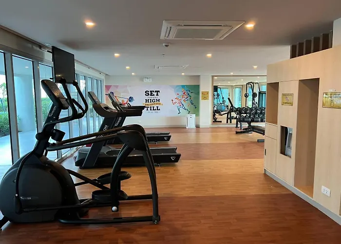 公寓 Luxury Modern Seaview 2br With Massage Chair, 1min To Okada Casino 5mins To Airsports Moa Solaire With 2 Infinity Pool And Gym
