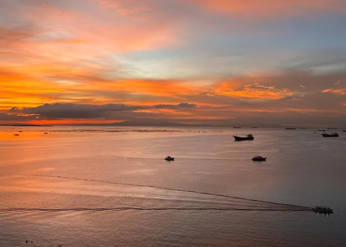 Luxury Modern Seaview 2br With Massage Chair, 1min To Okada Casino 5mins To Airsports Moa Solaire With 2 Infinity Pool And Gym 公寓